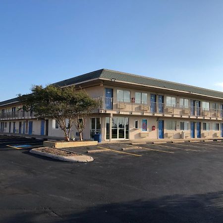 Motel 6-Clute, TX Eksteriør billede